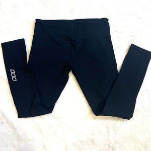 Lorna Jane black 7/8 leggings